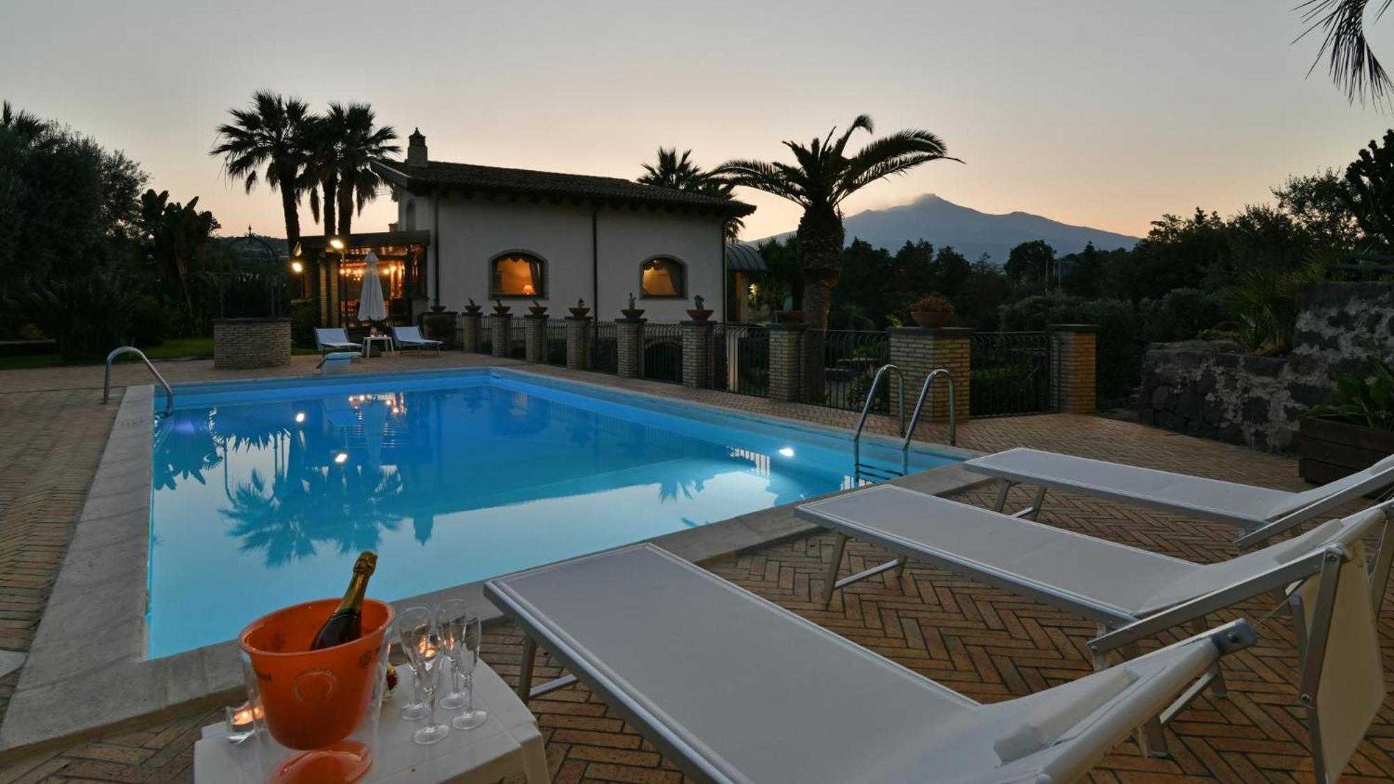 Villa Biddizza Acireale Buitenkant foto